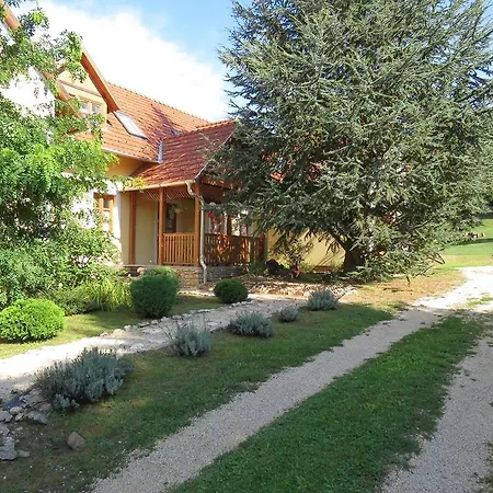 Guest house Katica Vendeghaz