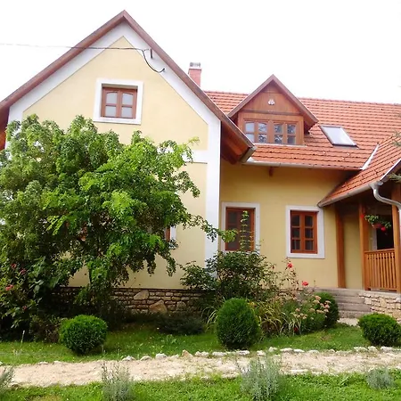Katica Vendeghaz 3* Bakonybel