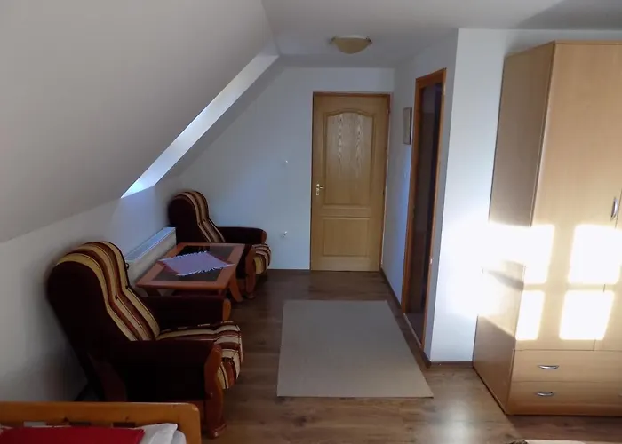 Katica Vendeghaz Pensjonat 3*